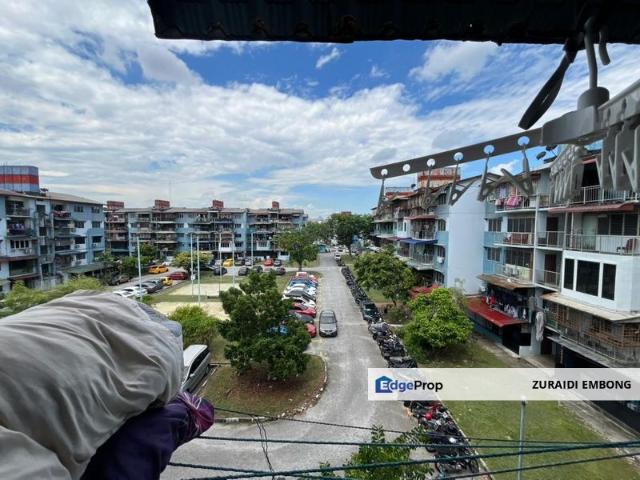 Flat PKNS, Seksyen 18