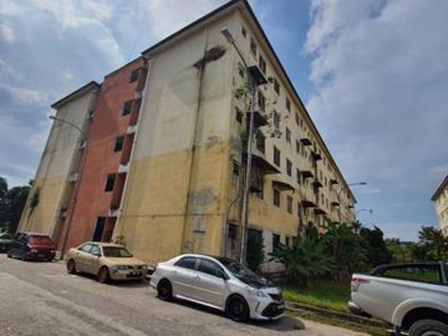 FLAT SAUJANA MAWAR TAMAN ALAM JAYA Puncak Alam