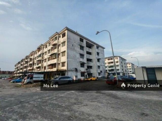 Flat Seksyen 1 @ Bandar Teknologi Kajang Blok E Tingkat 1 Ready 15/7 or 31/7