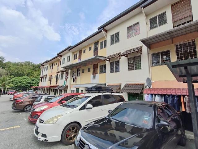 Flat Seroja Taman Tasik Jaya Senawang