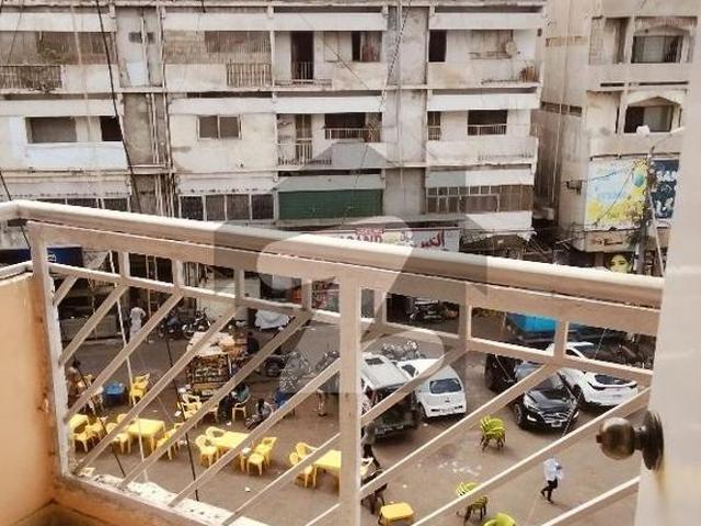 Flat Sized 1200 Square Feet In Clifton Block 9