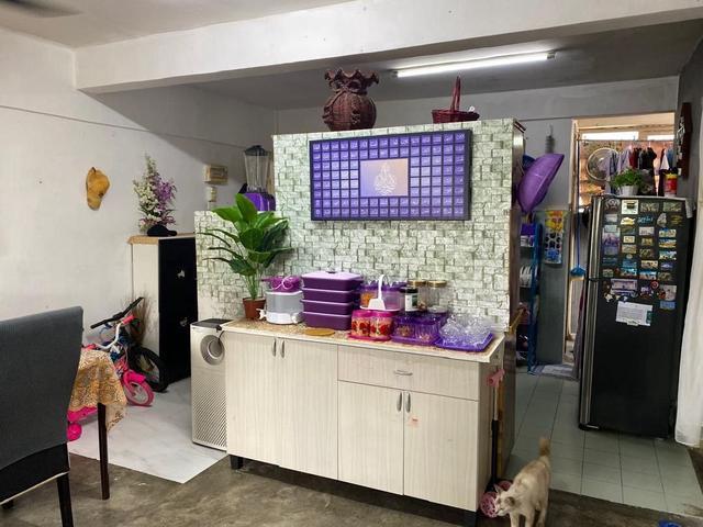 Flat Sri Ilham Seri Alam 3 bedrooms partial furnished gng