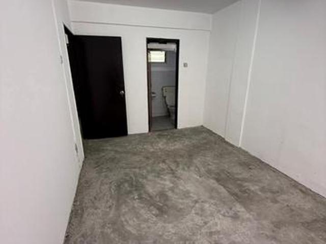 Flat Sri Lanang for sale