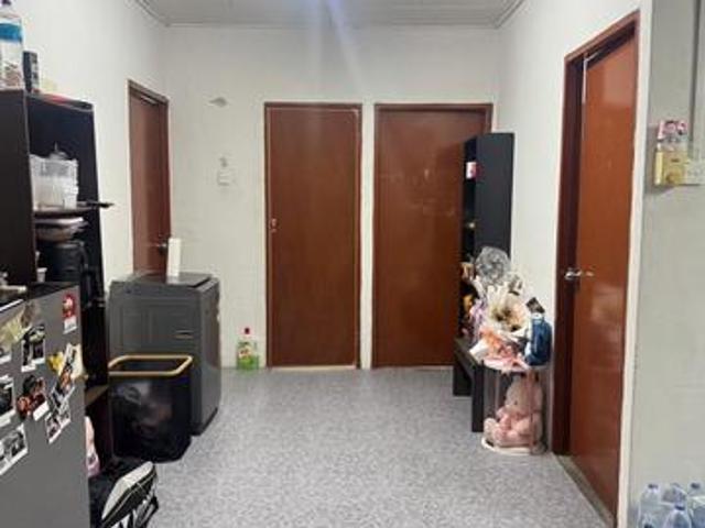Flat Sri Lanang Taman Desa Tebrau