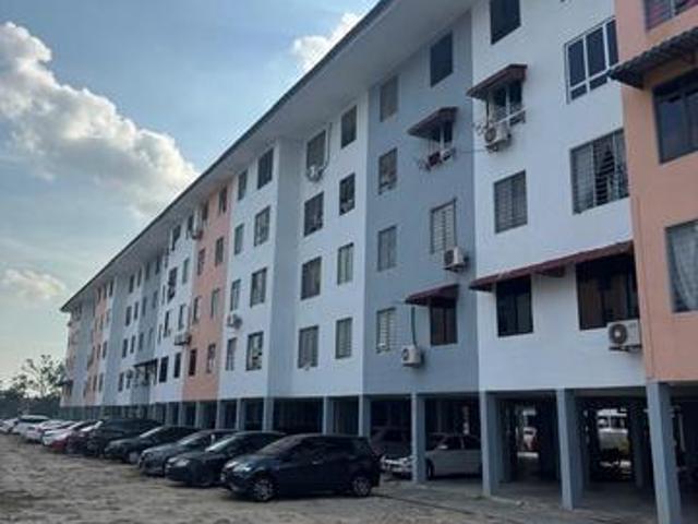 Rumah dah sedia didudukiFlat Sri Lanang Taman Desa Tebrau For Sale