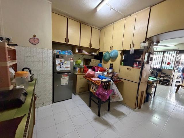 Flat TUTA Taman Ungku Tun Aminah Low Cost Tingkat Bawah Ground Floor