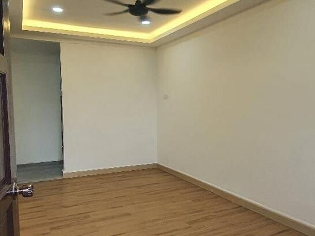 Flat Taman Air Biru Pasir Gudang