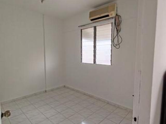 Flat Taman Bendera Relau