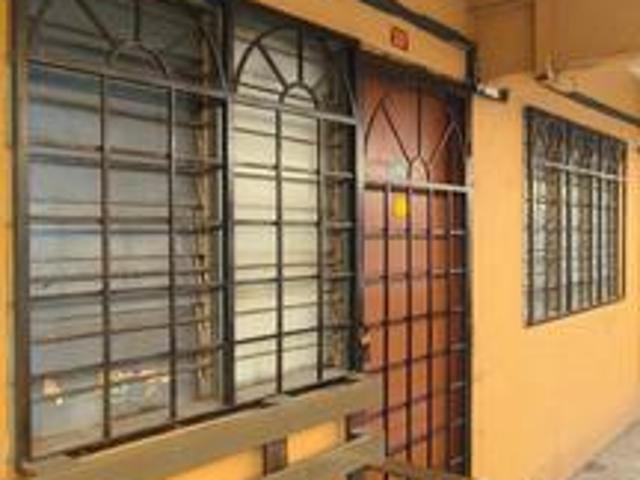 FLAT TAMAN DESARIA near PJCC TAMAN MEDAN SUNWAY PYRAMID PETALING JAYA