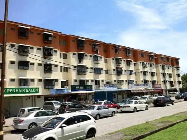 Flat Taman Emas Teluk Kumbar Ground Floor