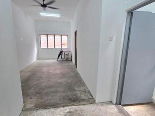 Flat Taman Pulai UtamaSkudaiTaman Universiti