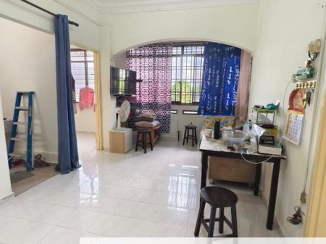 Flat Taman Perling