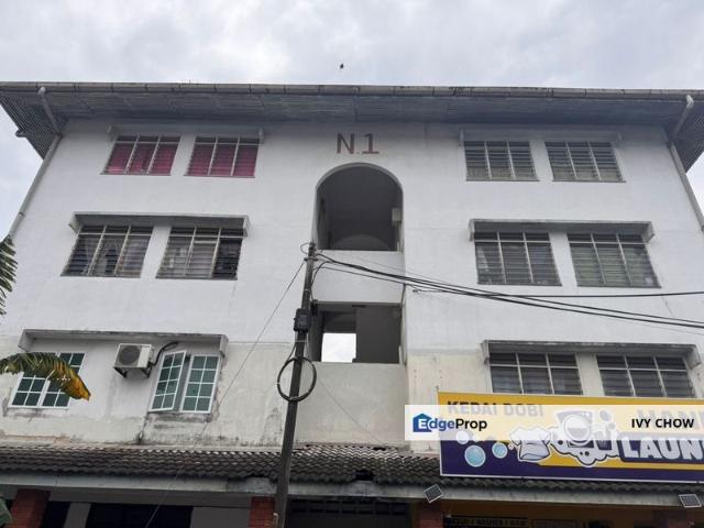 Flat Taman Perling