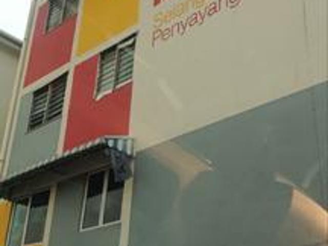 Flat Taman Subang Perdana
