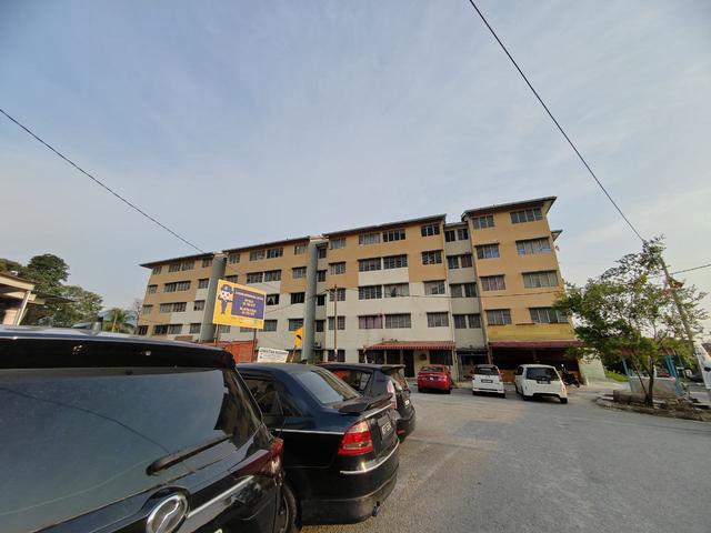 Flat Taman Semarak Termurah
