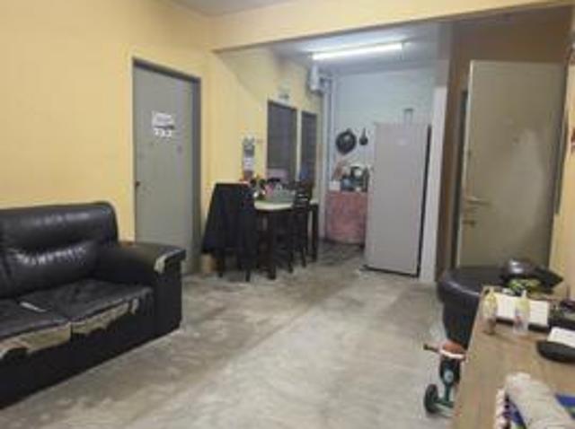 Flat Taman Seroja Tampoi 10 Min CIQ