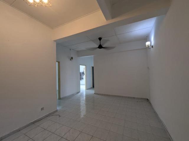 Flat Taman Sri Manja Petaling Jaya