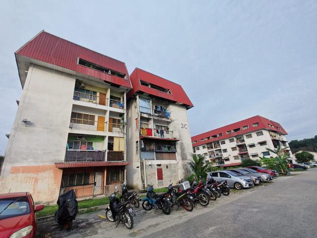 Flat Taman Sri Muda Seksyen 25Shah AlamBlock 3C 4th floorRoi 55