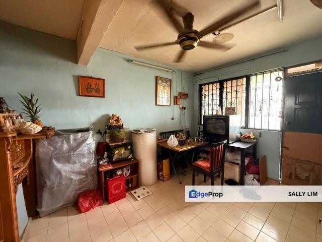 Flat Taman Ungku Tun Aminah