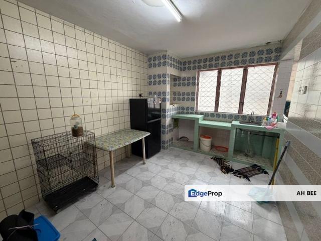 Flat Taman Ungku Tun Aminah
