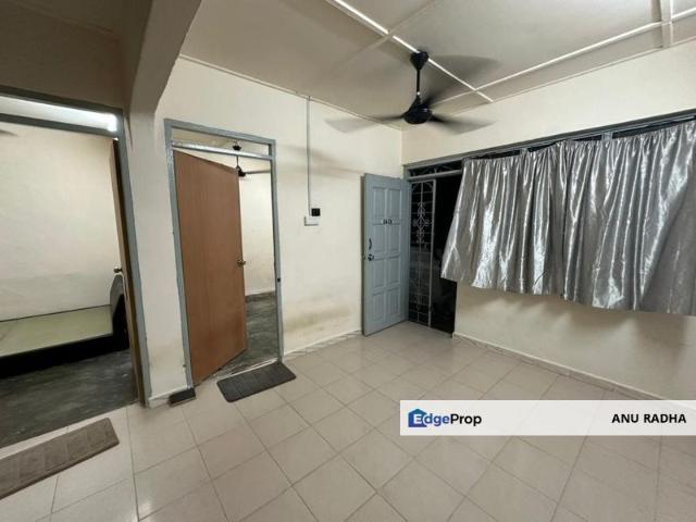 Flat Taman Ungku Tun Aminah