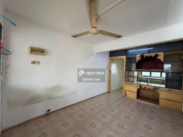 Flat Taman Ungku Tun Aminah