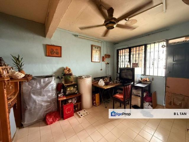 Flat Taman Ungku Tun Aminah