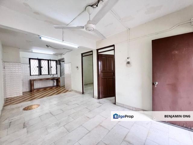 Flat Taman Ungku Tun Aminah
