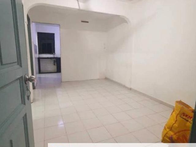 Flat Taman Ungku Tun Aminah