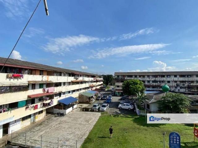Flat Taman Ungku Tun Aminah