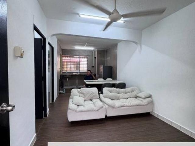 Flat Taman Ungku Tun Aminah