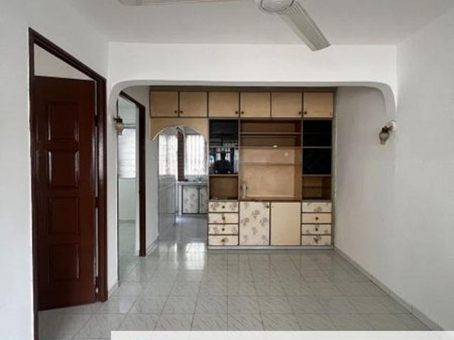 Flat Taman Ungku Tun Aminah