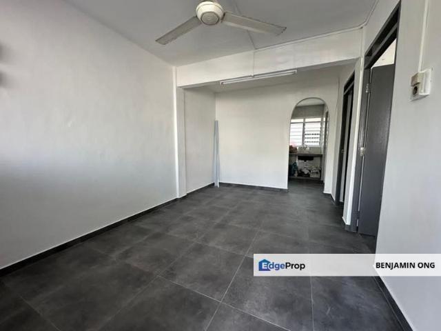 Flat Taman Ungku Tun Aminah