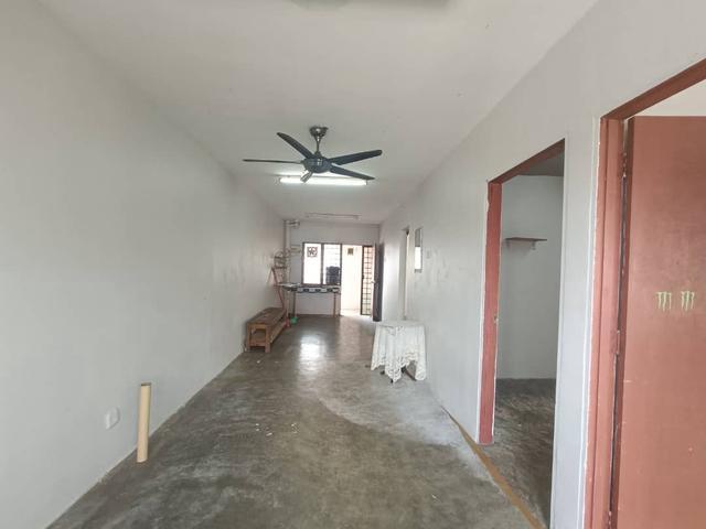 Flat Tasek 64 Low Cost Bandar Seri Alam