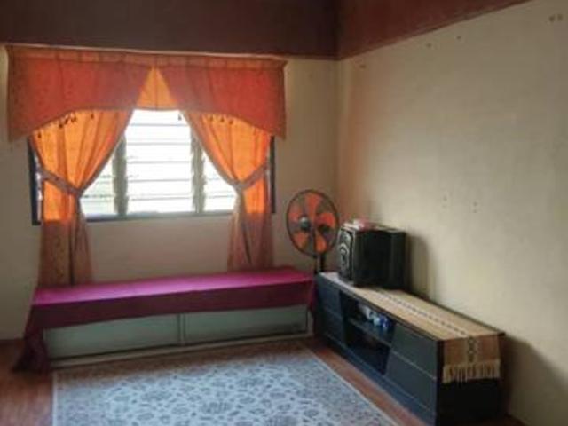 Flat Teluk Air Tawar Tingkat 2
