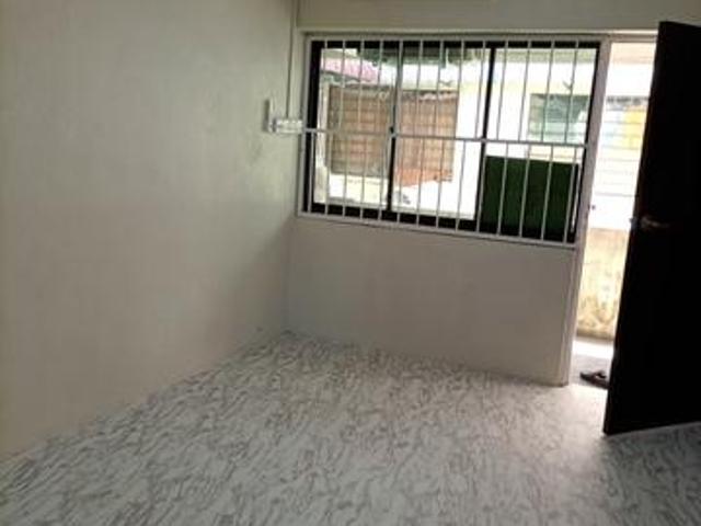 FLAT TMN EMAS JLN TELUK KUMBAR FULL LOAN BOOKING 1k ONLY