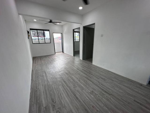 Flat Ungku Tun Aminah Skudai 494sqft Freehold