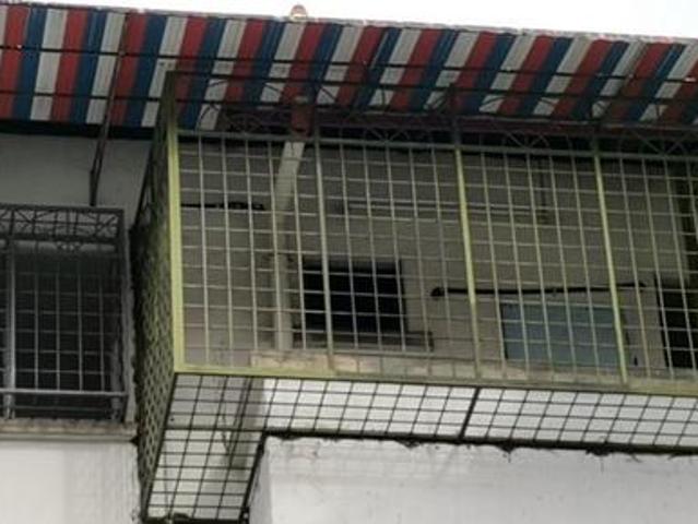 Flat untuk dijual
