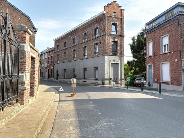 Flat with two bedrooms in Morlanwelz