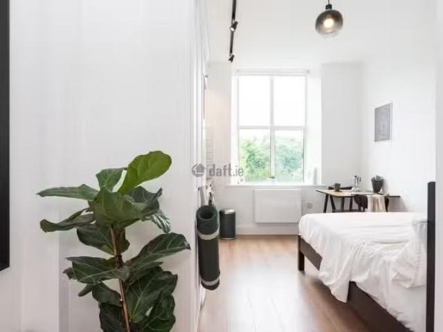 Flat 12, 34 Elgin Road, Dublin 4, Ballsbridge, Dublin 4 is for.