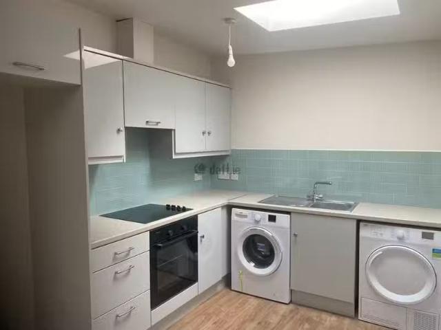 Flat 1, 4 Wellington Square, Kilkenny, Kilkenny, Co. Kilkenny.