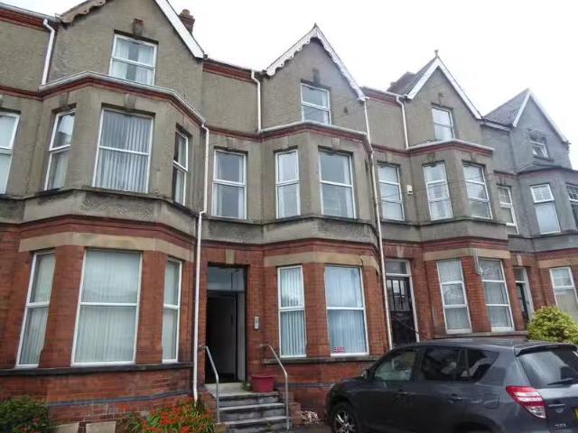 Flat 2, 109 Ulsterville Avenue