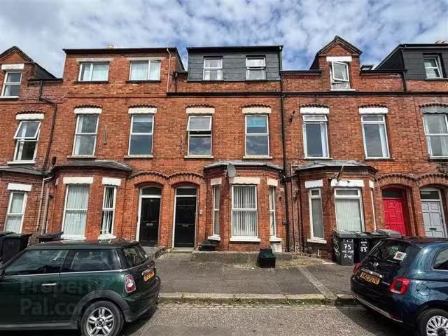 Flat 2, 77 Wellesley Avenue