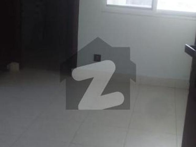 Flat 3 Bed Rooms Tv Lounge Open Kitchen With Store Room Available For Rent El Cielo