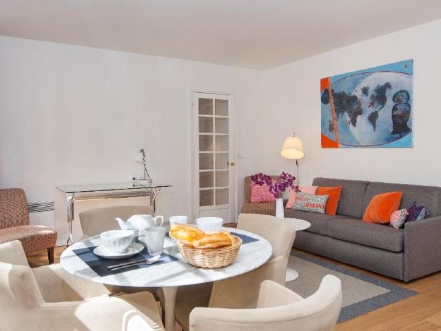 Flat 45 m² Invalides