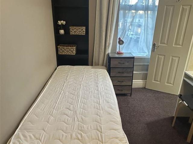 Flat 6, 108 North Circular Road, Dublin 7