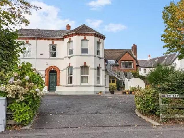 Flat 6 Brent Lodge, 58 Marlborough Park South