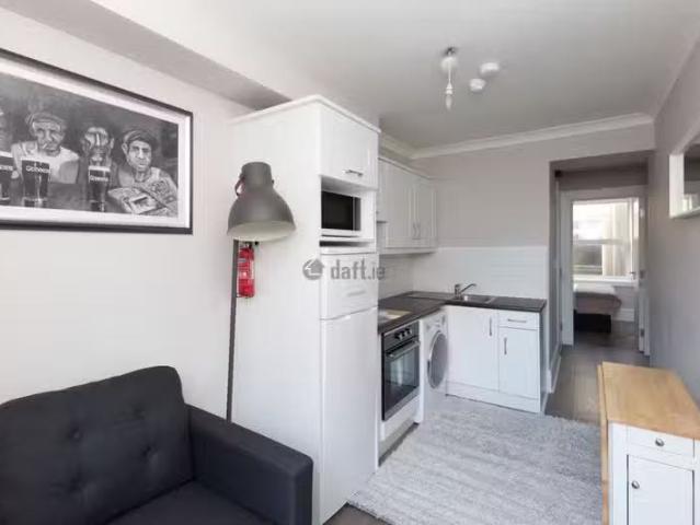 Flat 7, 7 Grove Park, Rathmines, Dublin 6 is for rent
