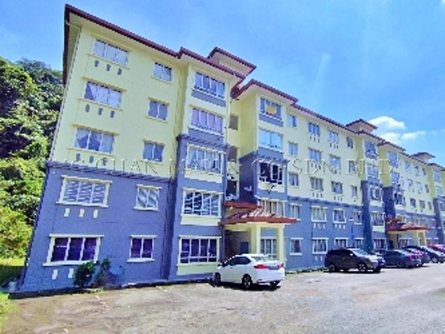 Apartment, End Lot
