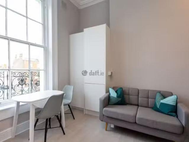 Flat 8, 44 Rathmines Road Lower, Ranelagh, Dublin 6 is for rent